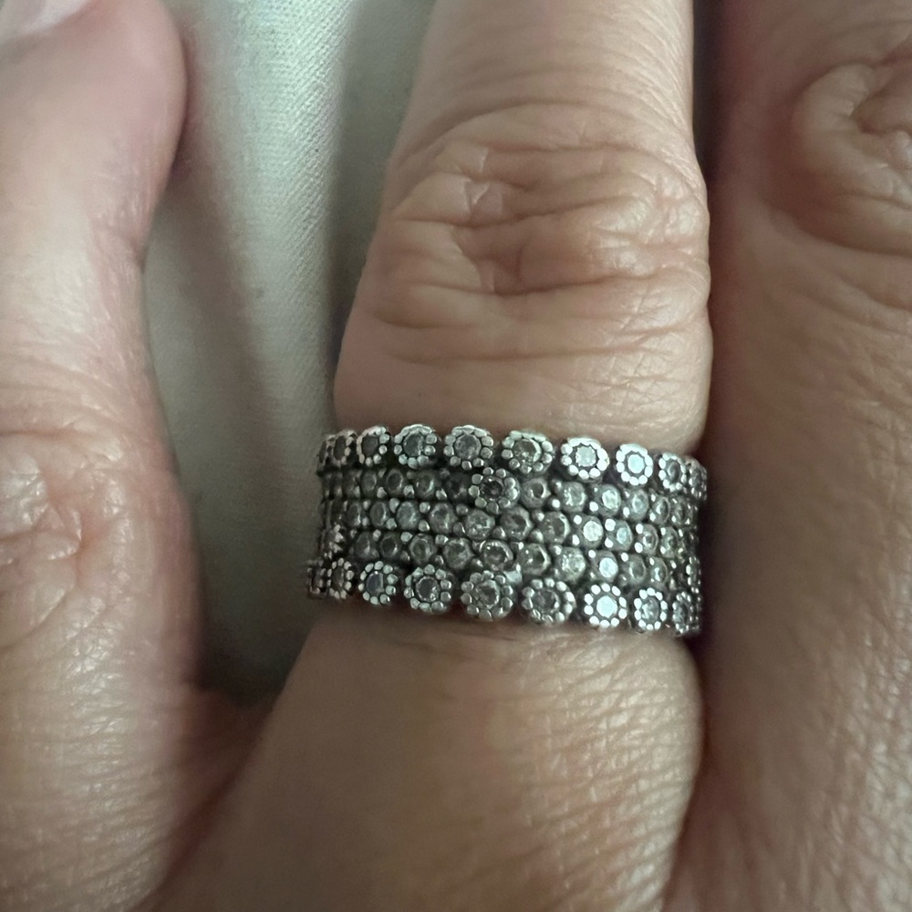 Pandora Silver Daisy Band Ring